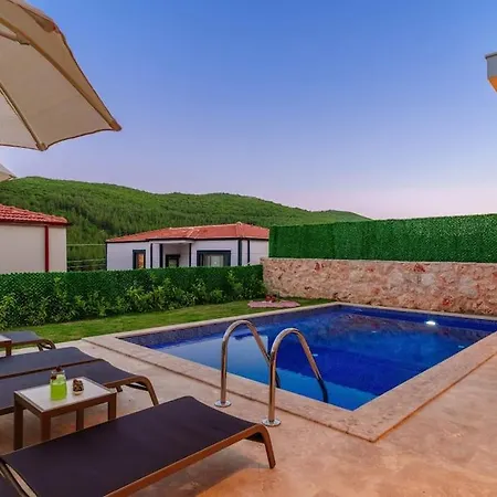 Brown Villa Kas
