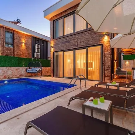 Brown Villa Kas