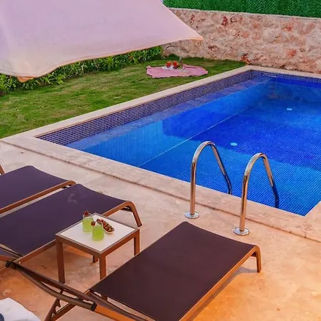 Villa Brown
